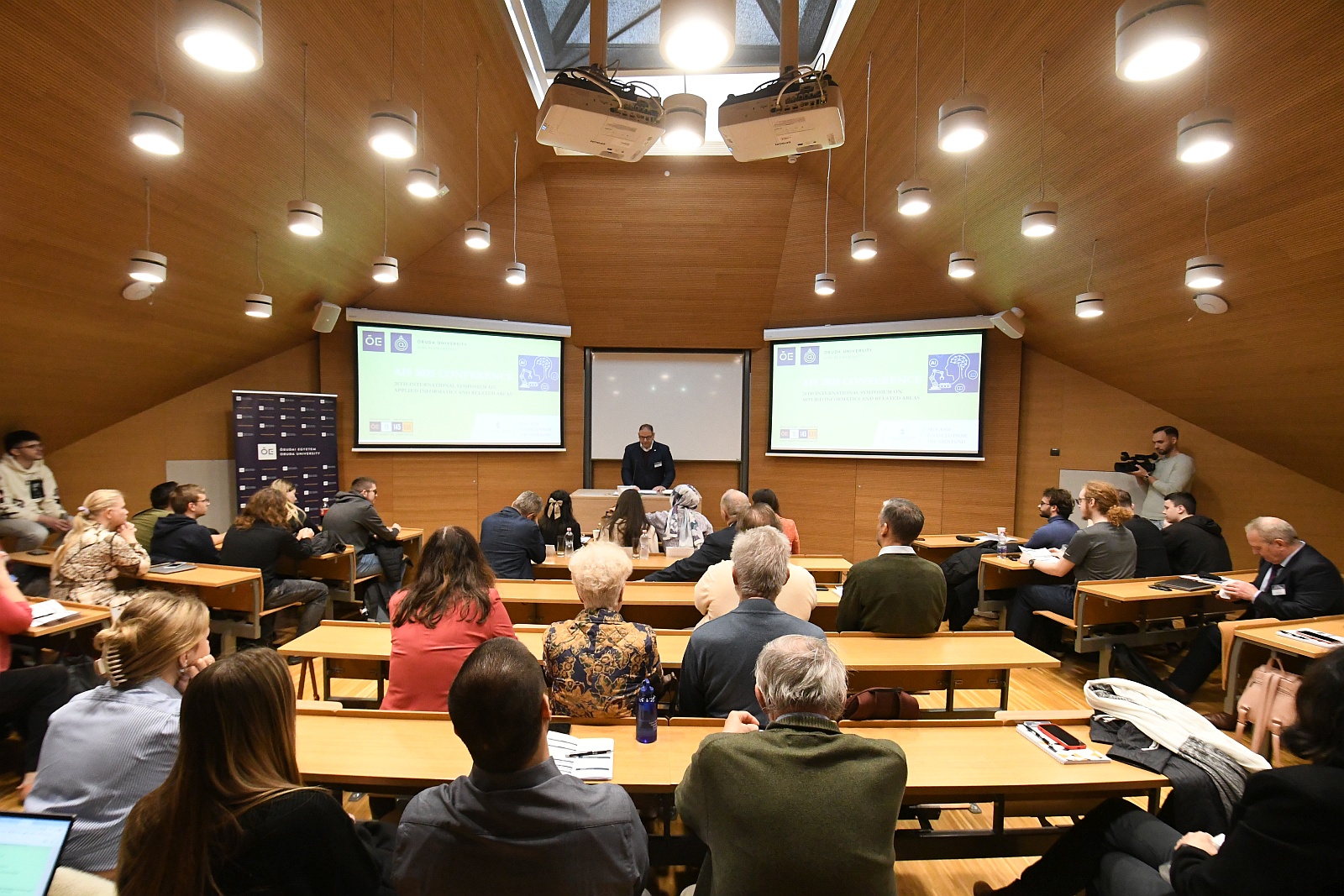 AIS konferencia az Óbudai Alba Regia Karán